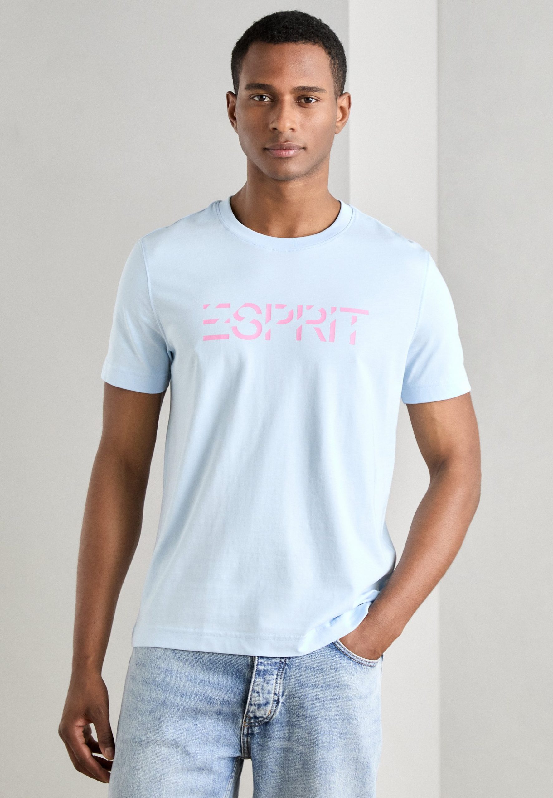 esprit-t-shirty-408rrk-1.jpg